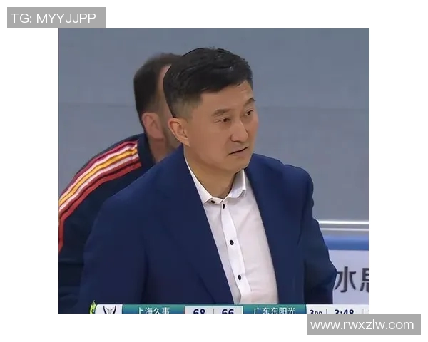 上半场独砍10分,下半场却几乎被DNP,球迷:你也指着杜锋骂一次